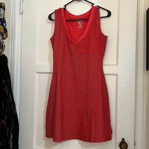 Sporty, stretchy Mountain Hardwear dress. Salmon with brick colored striped.